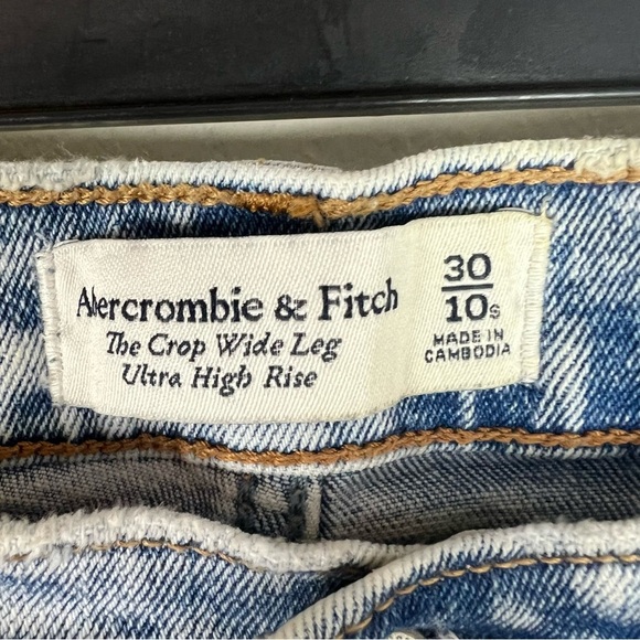 Abercrombie & Fitch Cropped wide leg ultra high rise Jeans Size 30 / 10 Short - Picture 3 of 5